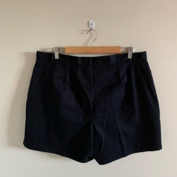 Womens AE Sport & Co. Black Plus Size Golf Shorts - Picture 3 of 4